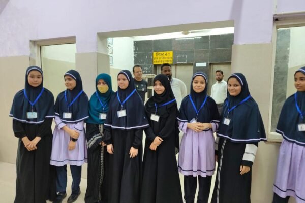 Students and teachers in a corridor at DAPS Raebareli